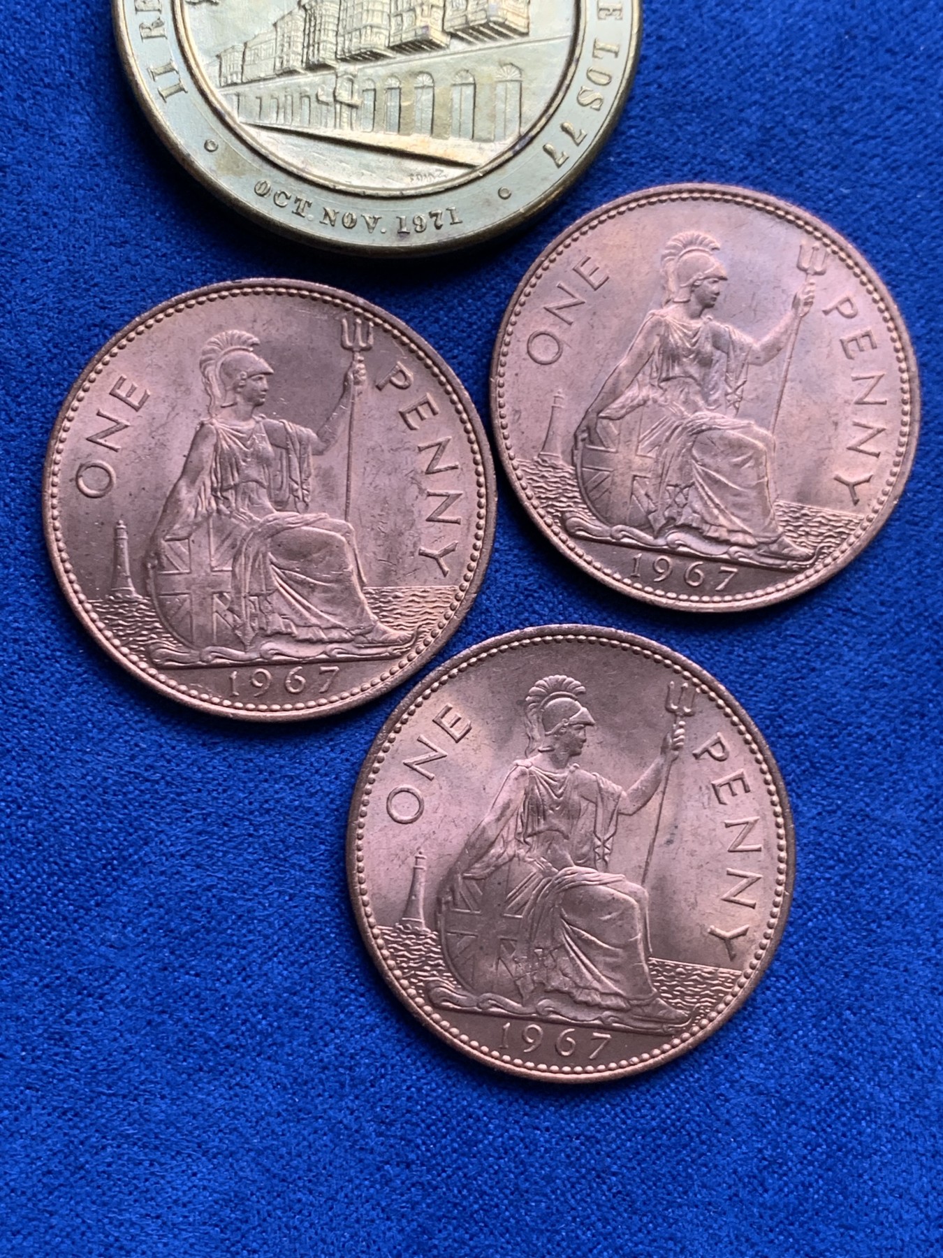 4枚一组1枚秘鲁1971铜章+3枚英国1967年1便士铜币状态都很好- 竞宝斋